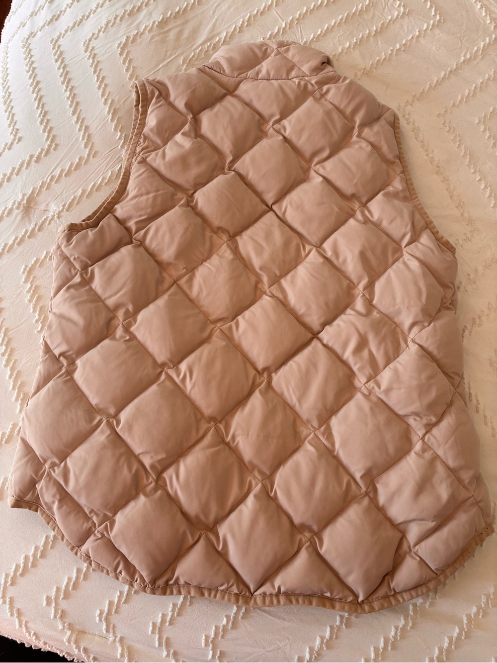J .Crew Quilted Sleeveless Puffer Vest in Beige women medium - Picture 3 of 9
